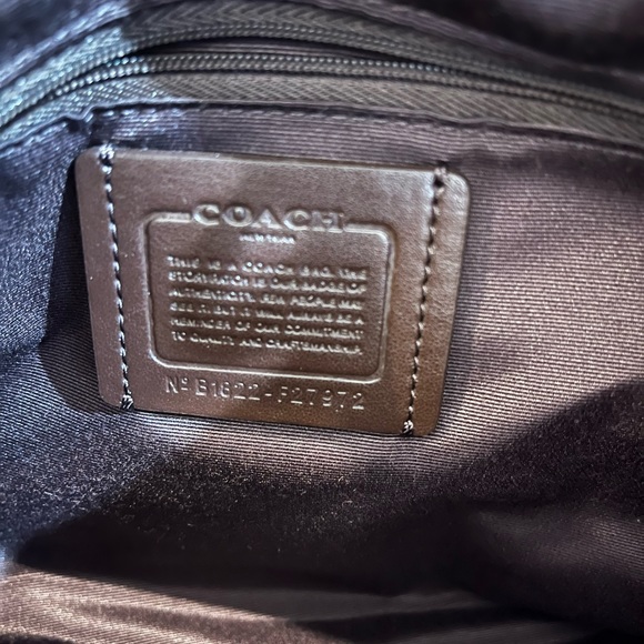 Coach Lexy - Picture 4 of 5